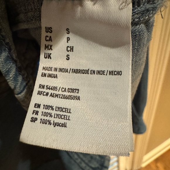 American Eagle Denim Shirt size S - Picture 4 of 4